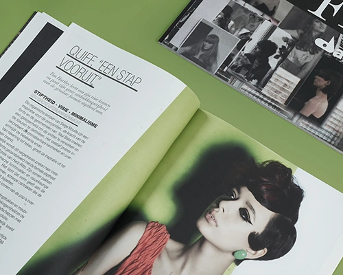 Libro fotografico rilegato a brossura bodoniana con dorso tondo