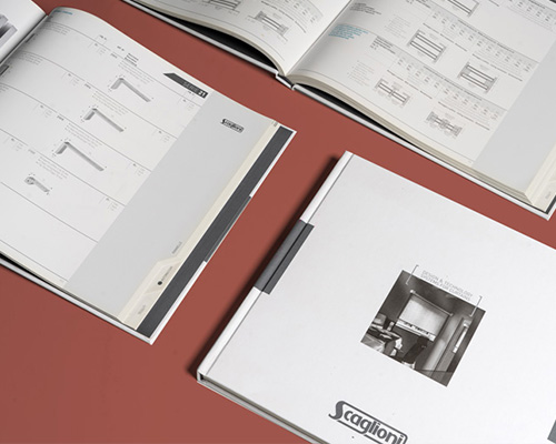 Catalogo aziendale cartonato con rubricatura